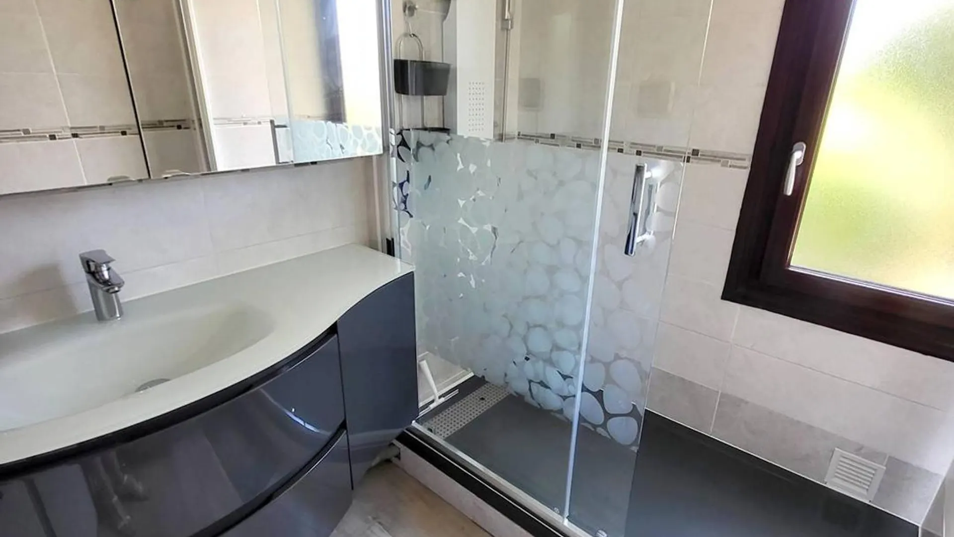 סיס-פור-לה-פלאז' T2 Renove Climatise Avec Jardin, Proche Plage, Parking Securise - Fr-1-316-174 דירה